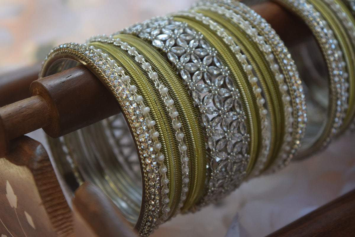 Green Bangle Set