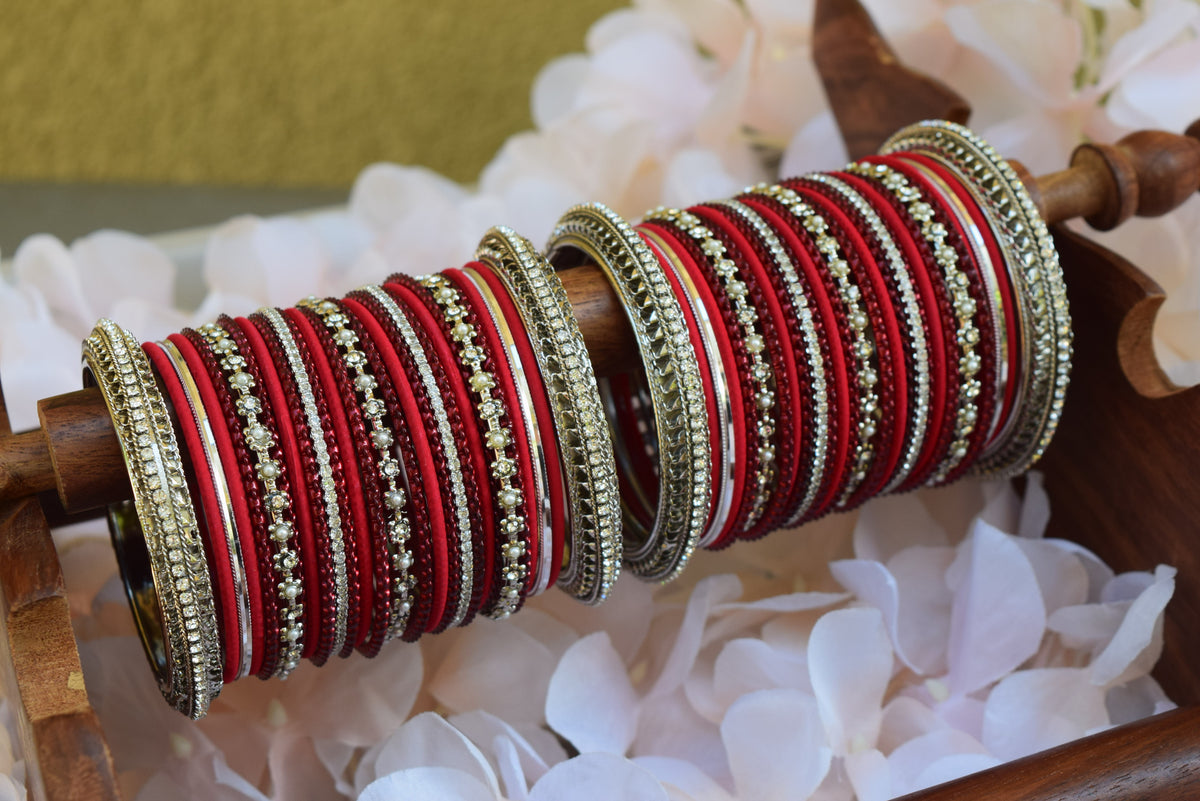 Red Bangle Set