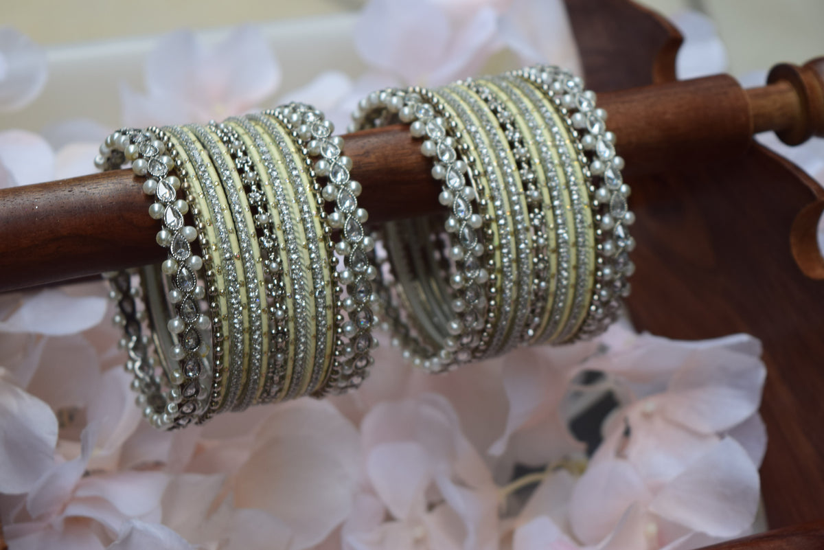 Light Green Bangle Set