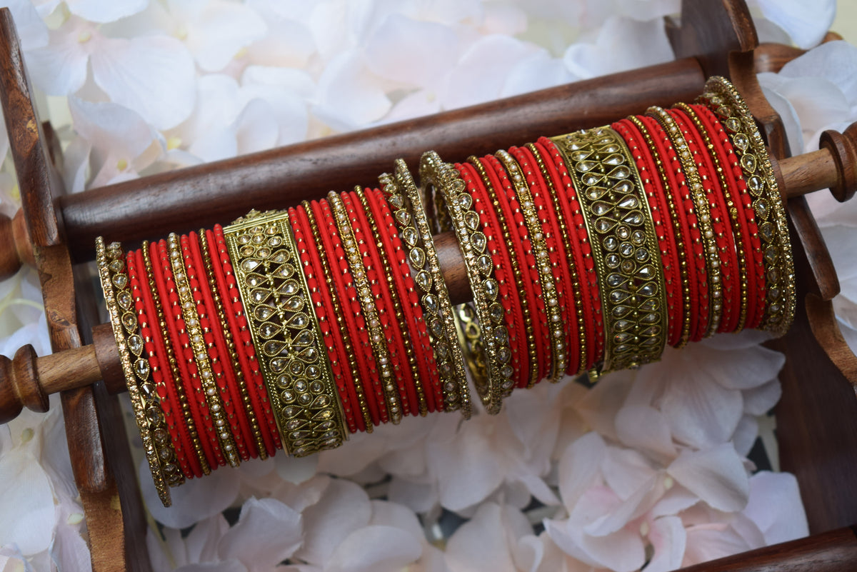 Red Bangle Set