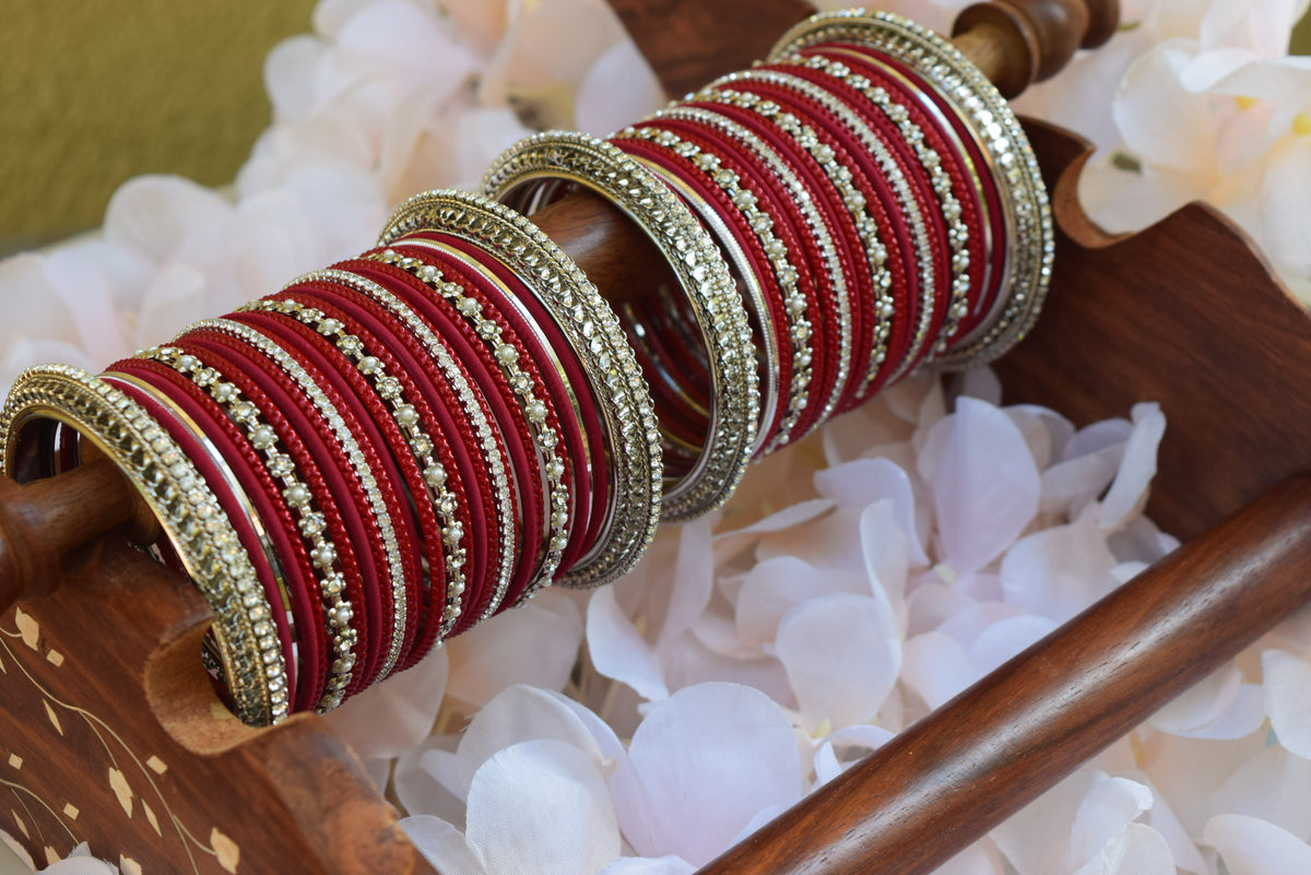 Red Bangle Set