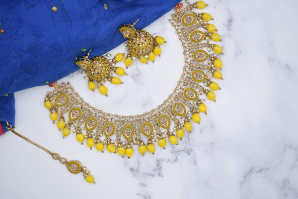 Choodiyan Katrina - Kundan Choker Set with Mathapatti