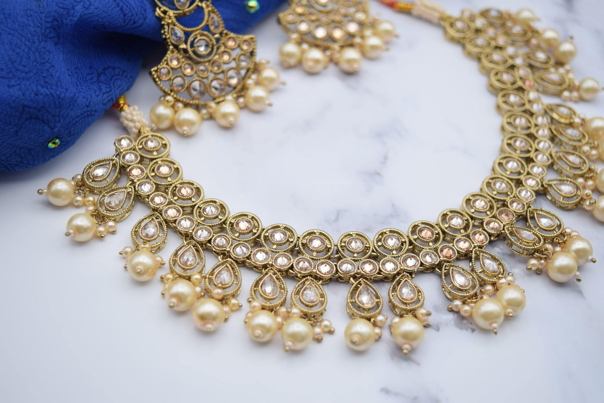 Nyra - Necklace Set - Choodiyan