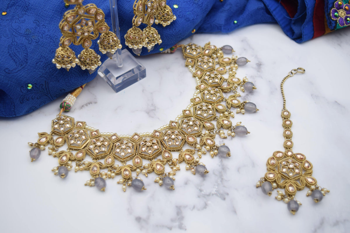 Aarushi - Necklace Set - Choodiyan
