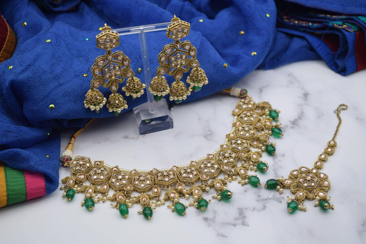 Aarushi - Necklace Set - Choodiyan
