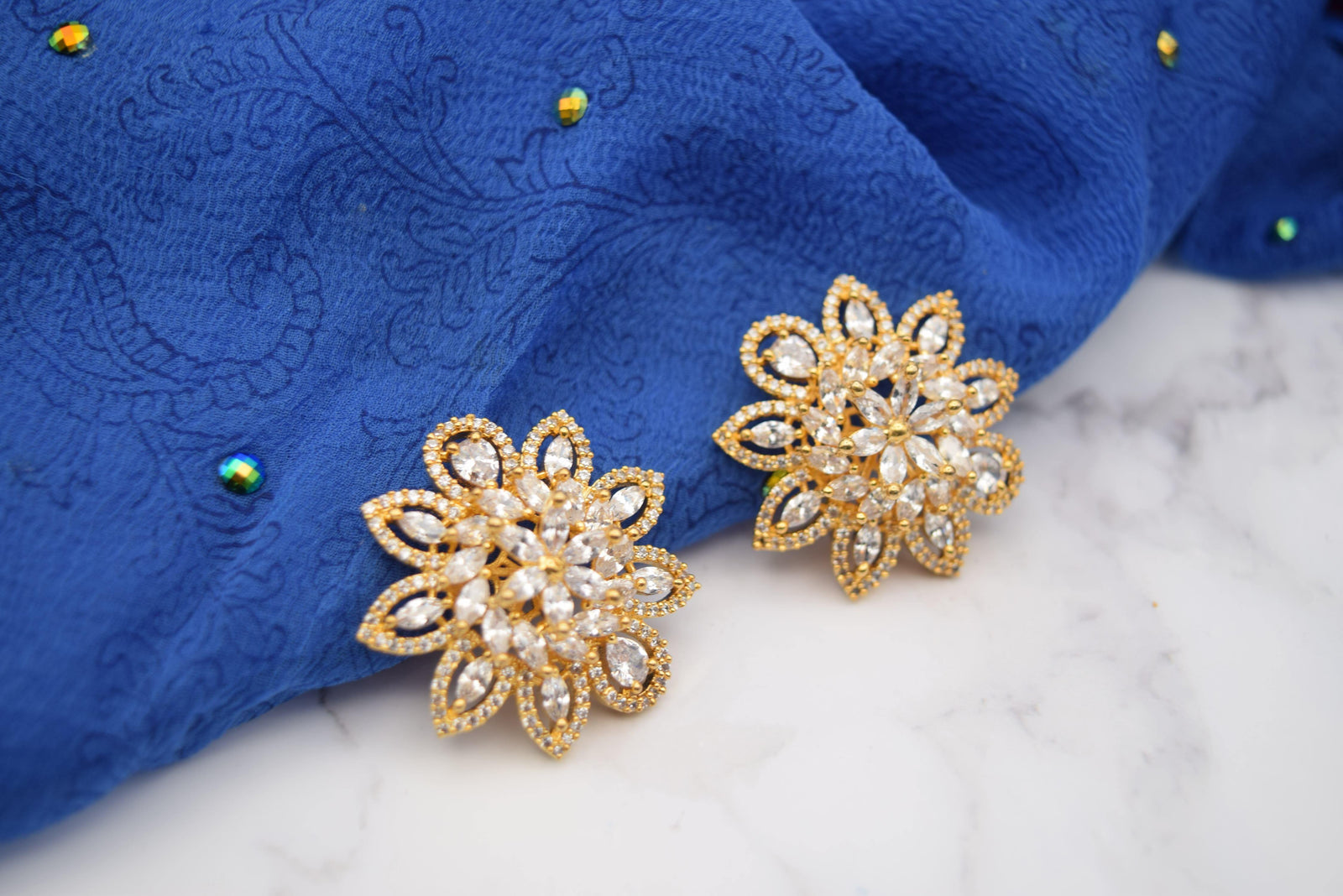 2 - Studs - Choodiyan