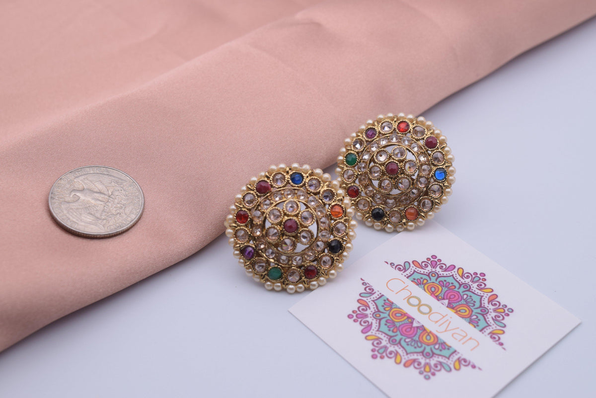 Meena - Studs - Choodiyan