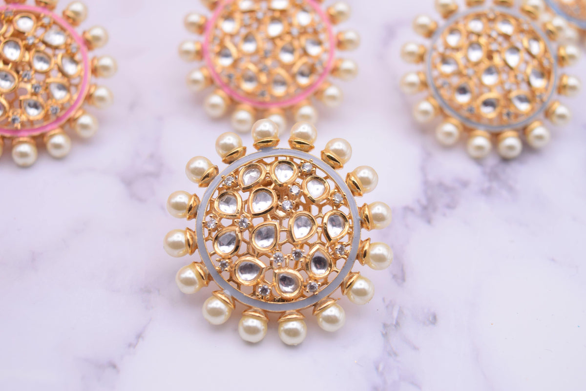 Vamika - Studs - Choodiyan