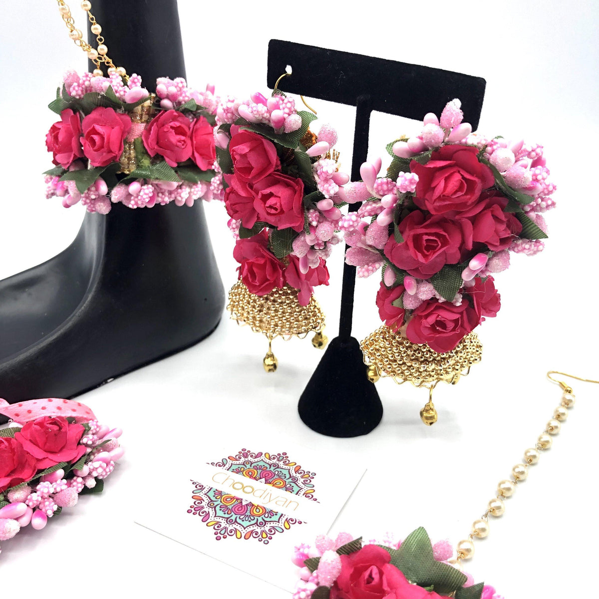 Rachna - Floral Jewelry - Choodiyan