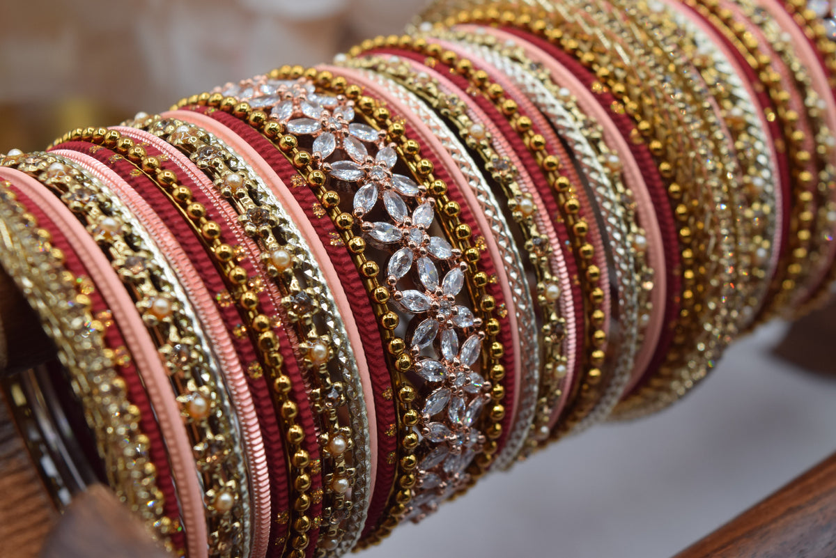 Red Bangle Set