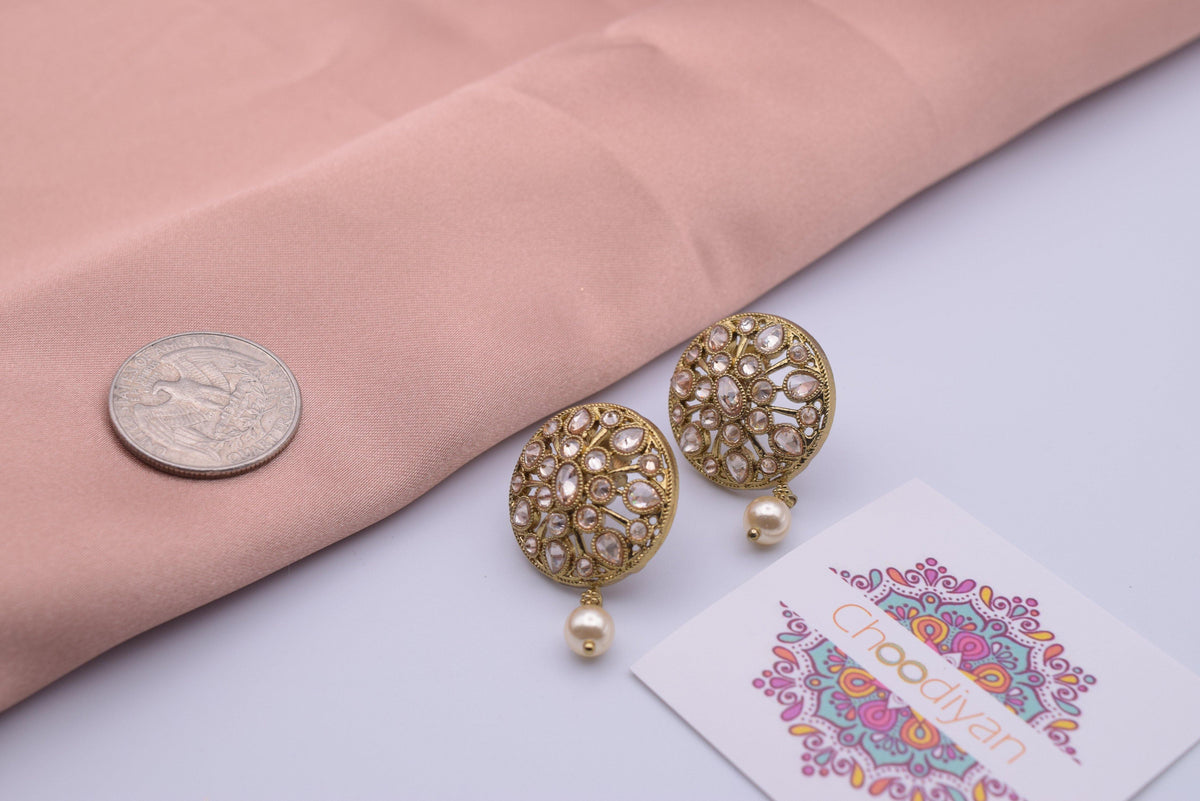 Rehana- Studs - Choodiyan