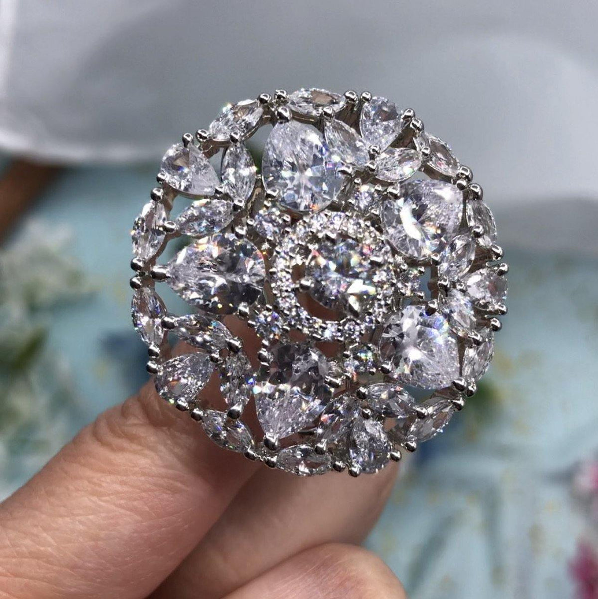 Arya - Studs - Choodiyan