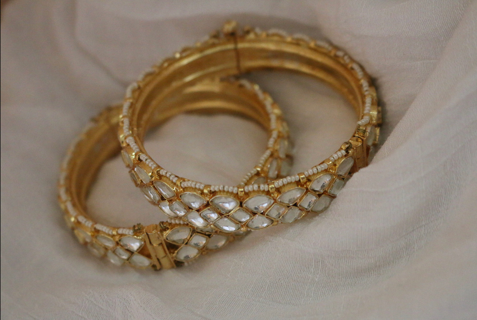 Samaira - Pair of Kundan kade