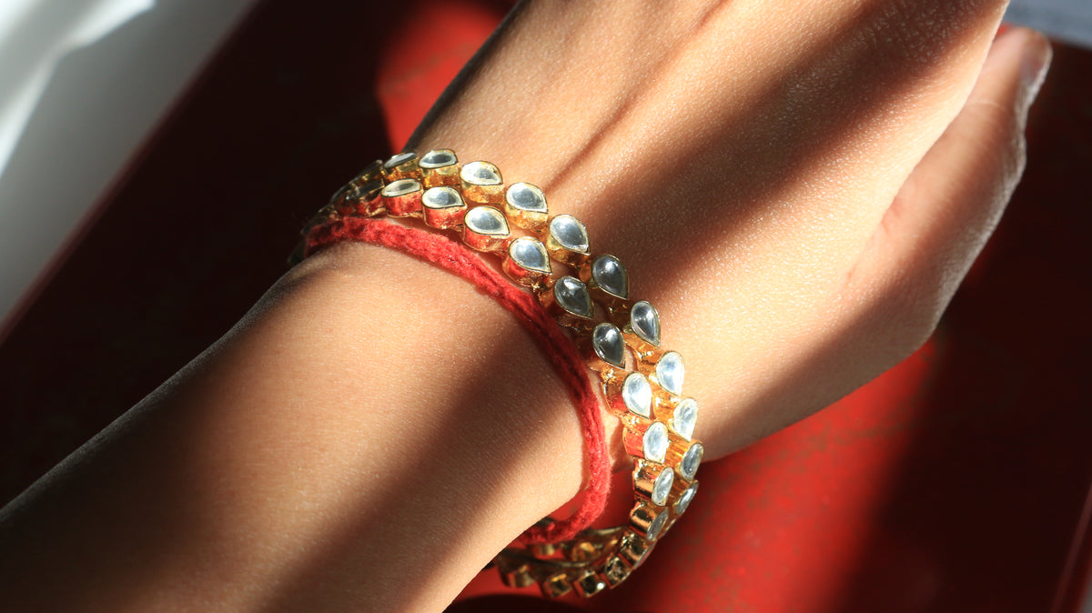 Anayra - Pair of Kundan bangles
