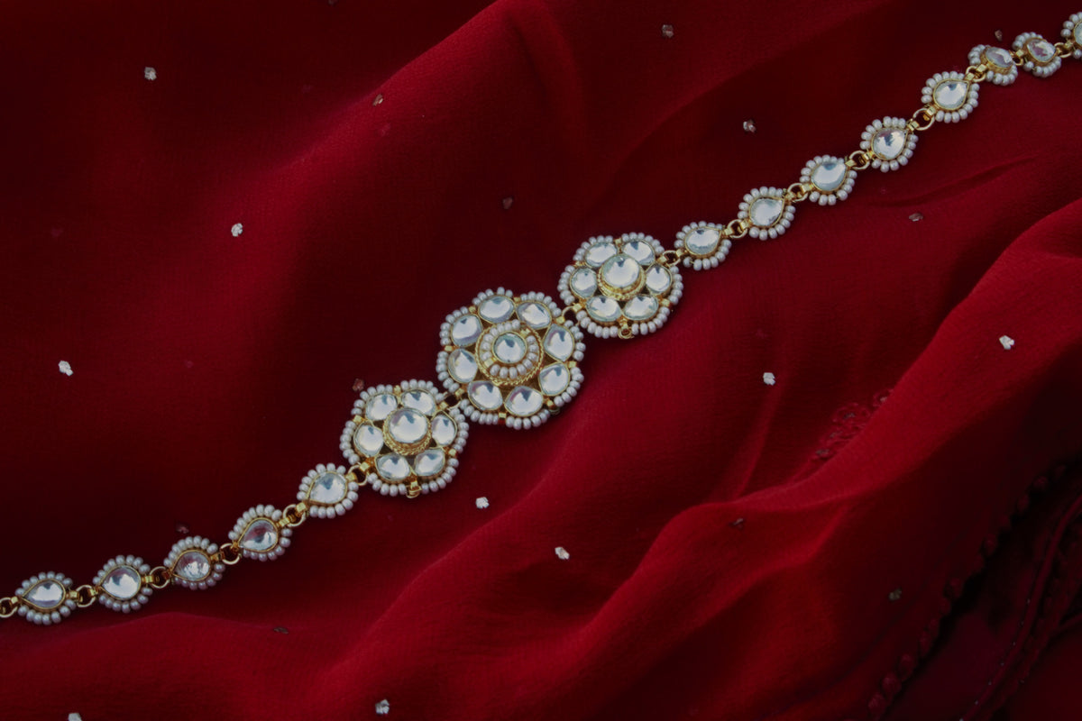 Paachi Kundan Sheesh phool