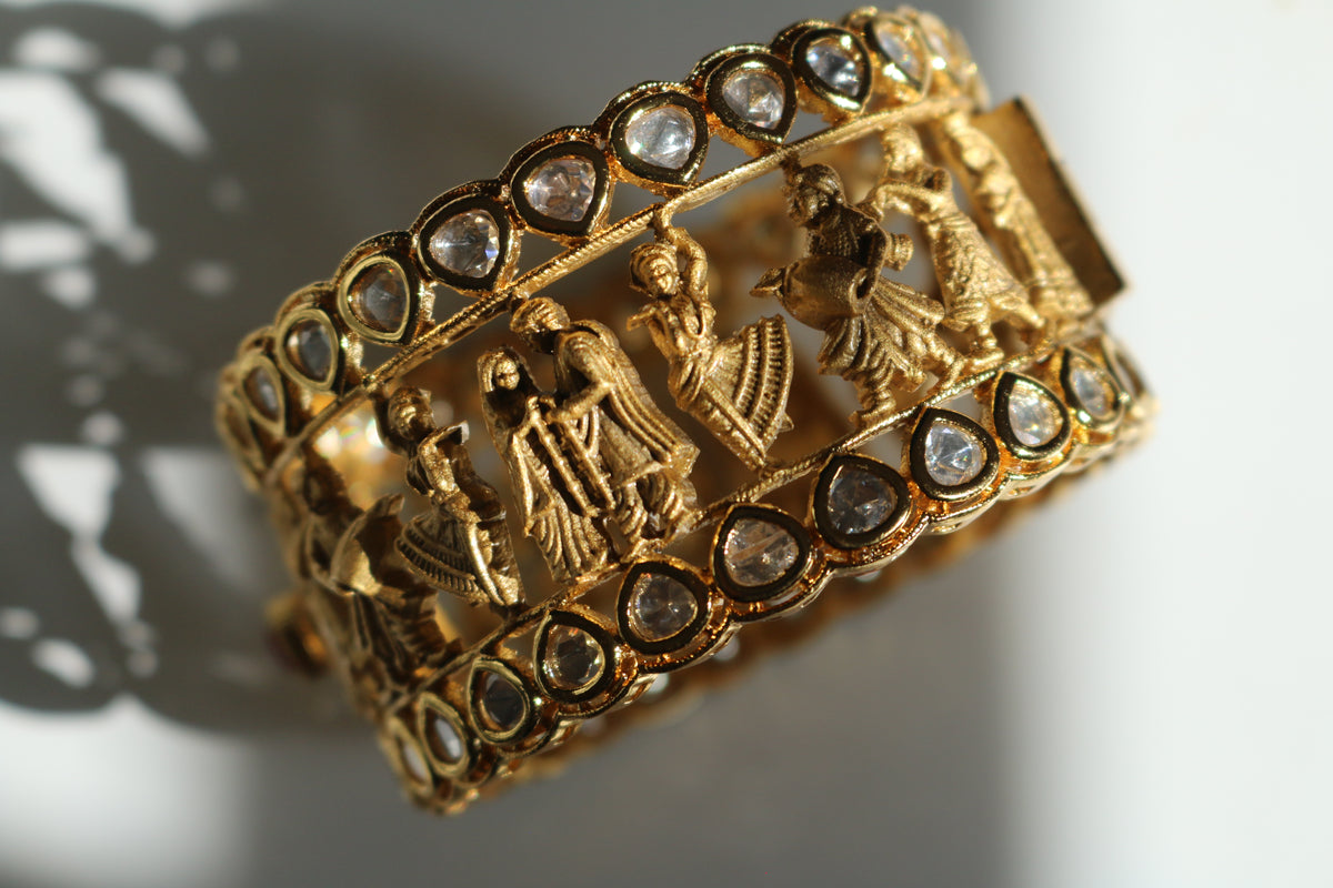 Myra - Pair of Kundan kade