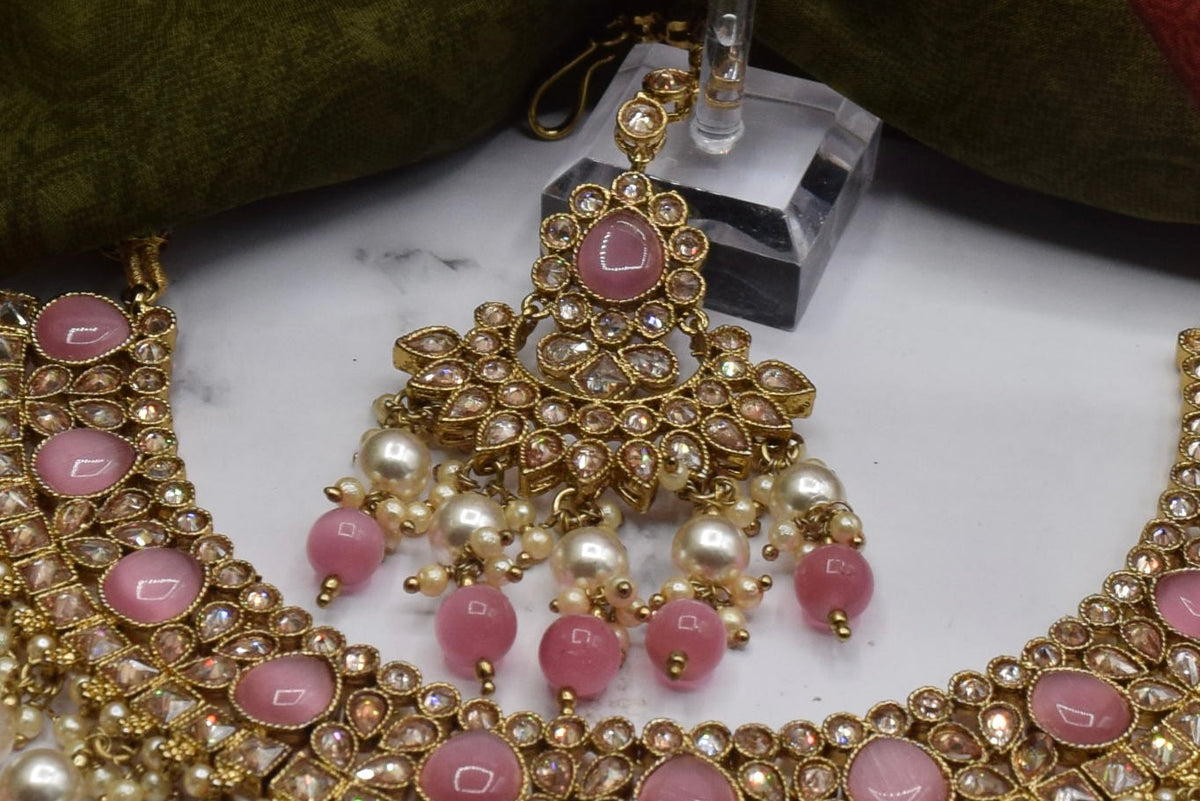 Manvi- Polki Necklace Set