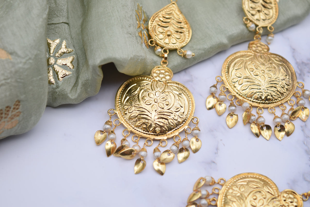 Priyanka - Earrings and Tika