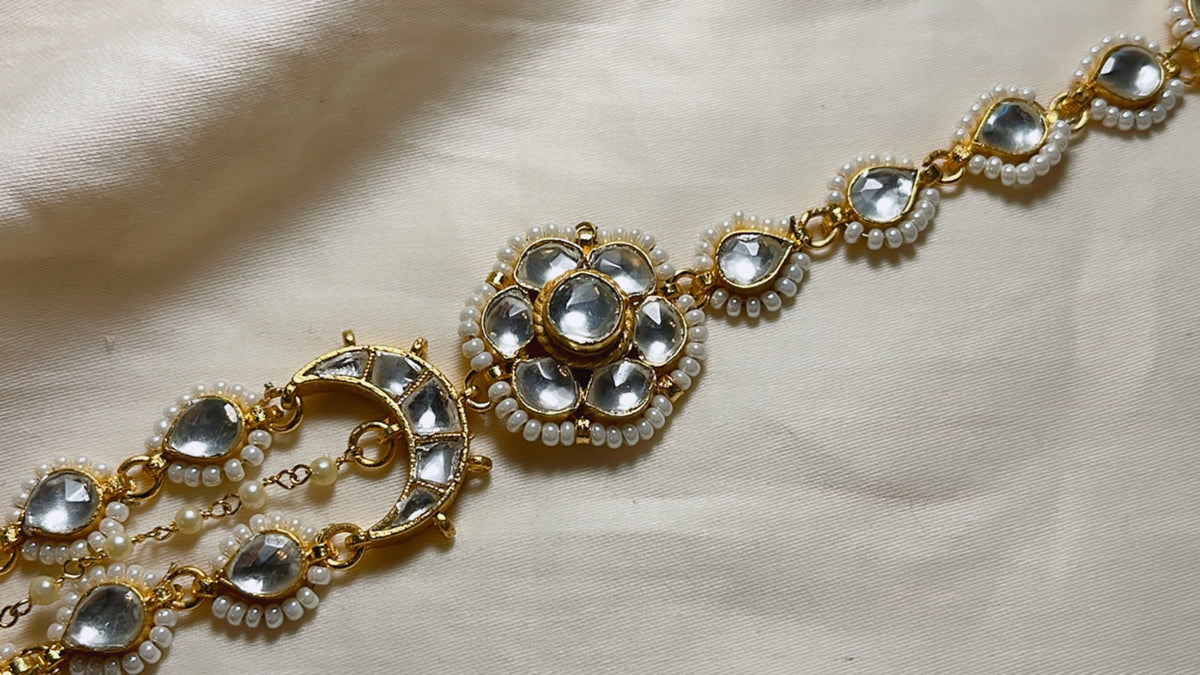 Paachi Kundan Sheesh phool