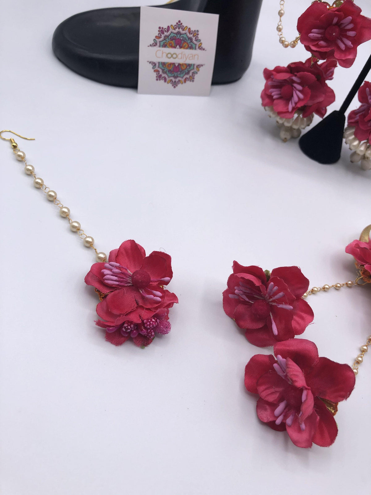 Aman - Floral Jewelry - Choodiyan