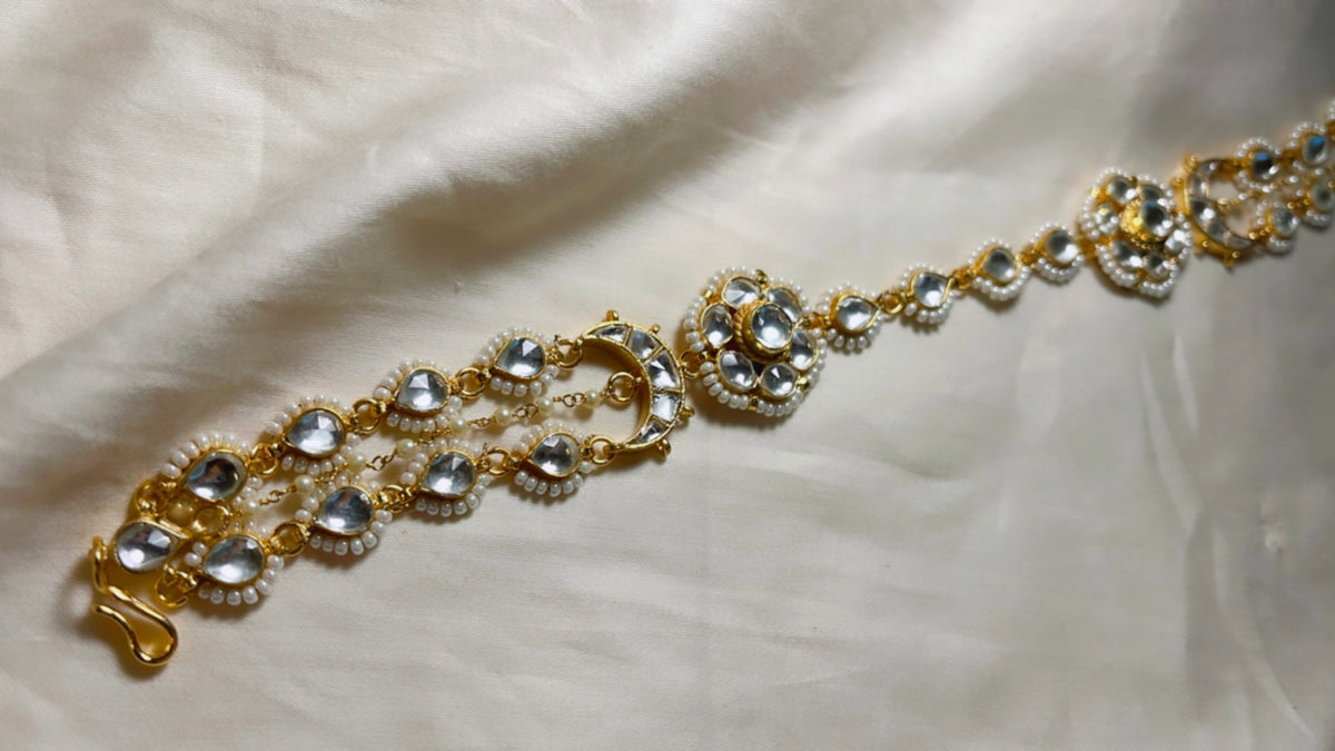 Paachi Kundan Sheesh phool