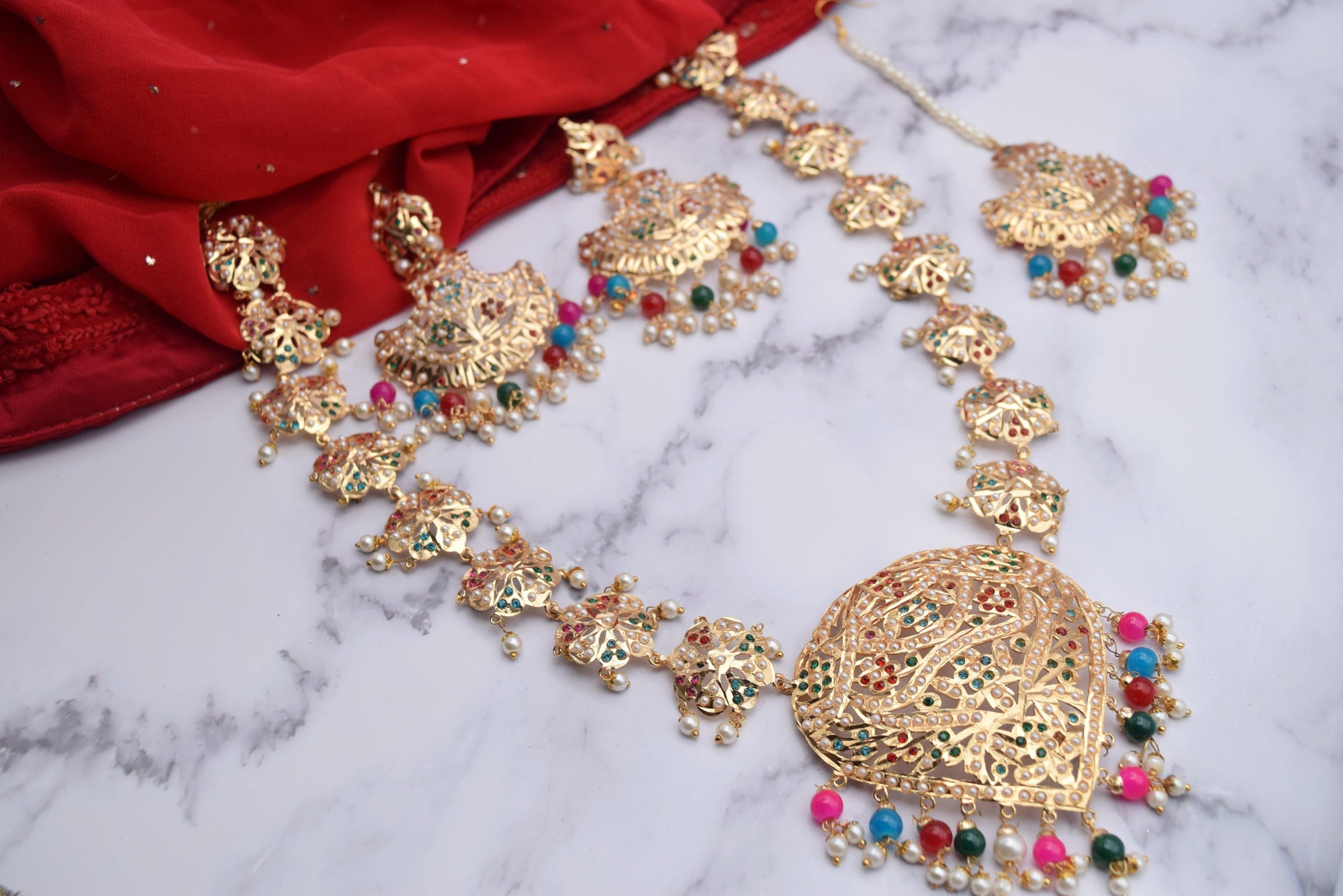 Choodiyan Katrina - Kundan Choker Set with Mathapatti