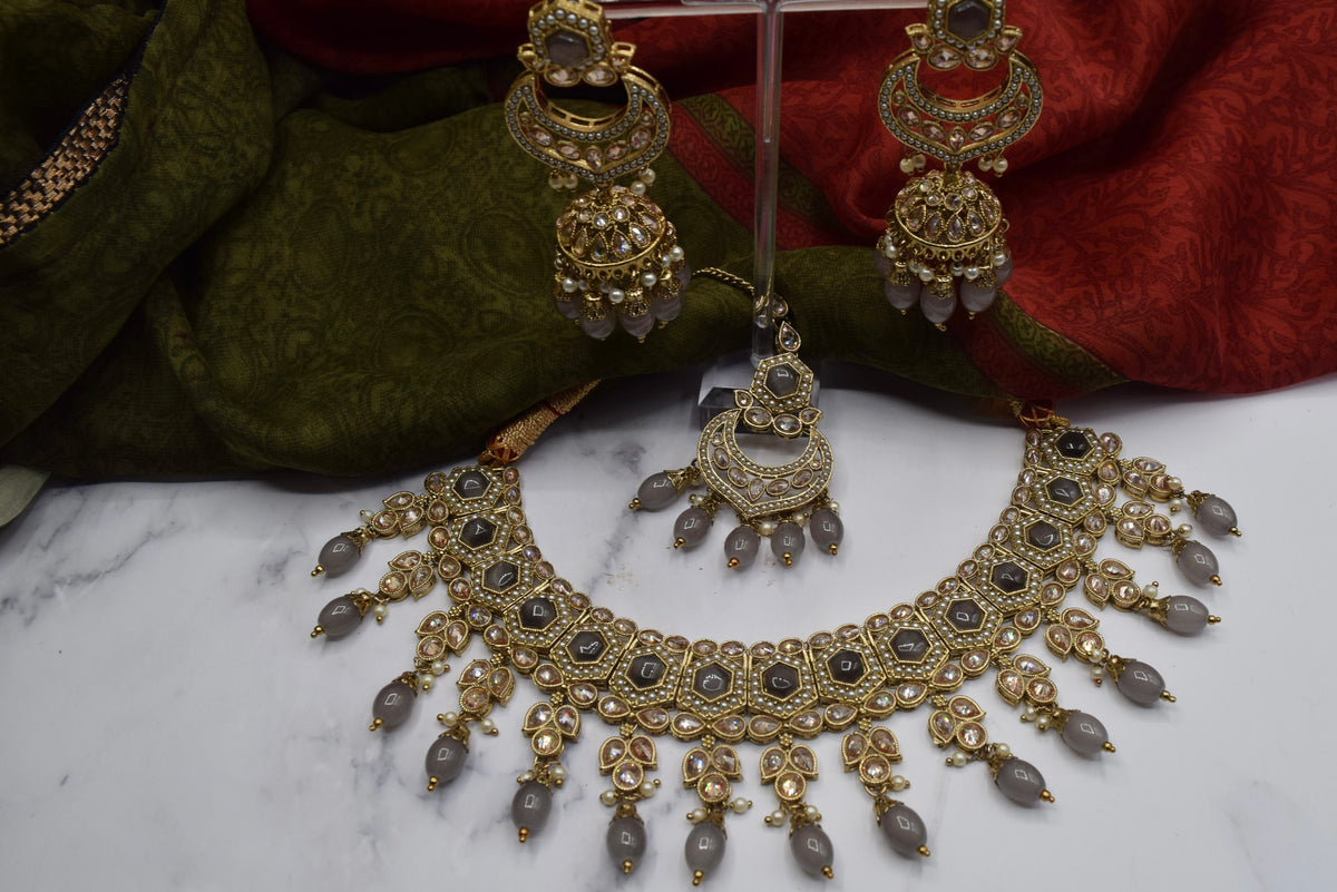 Saanvi - Polki Necklace Set