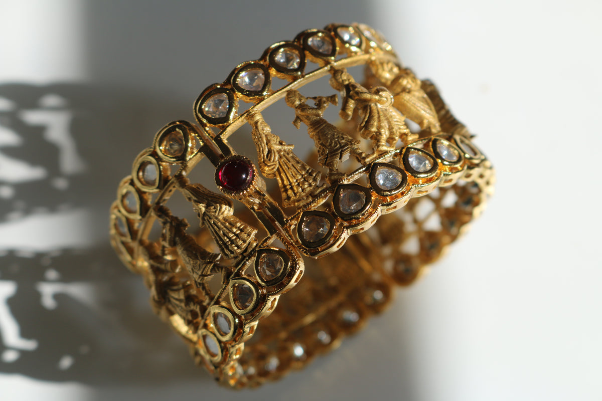 Myra - Pair of Kundan kade